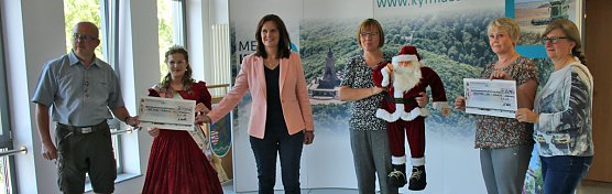 Spendenmittel aus Neujahrsempfang &uuml;bergeben (Foto: Karl-Heinz Herrmann)