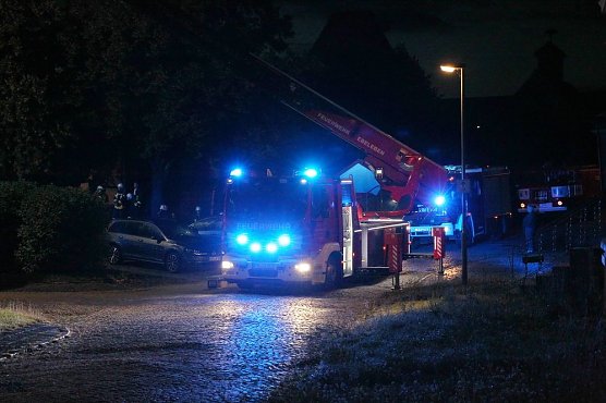 Brand in den Morgenstunden (Foto: Silvio Dietzel)