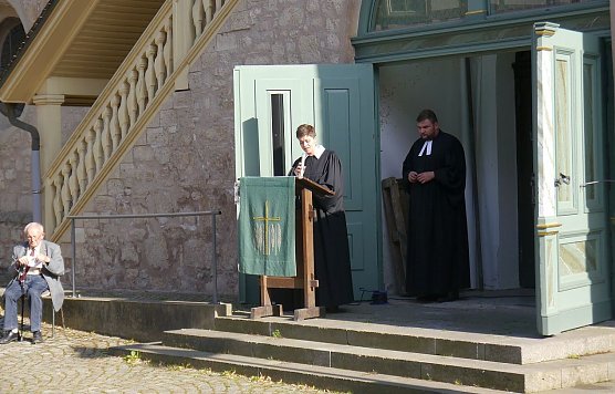 Glockenweihe in der Trinitatiskirche (Foto: J.Kieper) Glockenweihe in der Trinitatiskirche (Foto: J.Kieper)