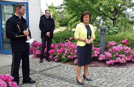 Bergbautechnologen erhielten Zeugnisse (Foto: Birgit Jung)