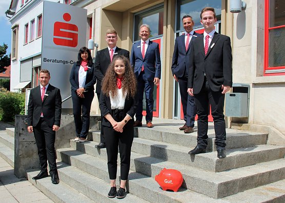 Kyffh&auml;usersparkasse begr&uuml;&szlig;t neue Auszubildende (Foto: Kyffh&auml;usersparkasse)