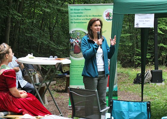 Blutbuchenk&ouml;nigin bleibt l&auml;nger im Amt (Foto: Karl-Heinz Herrmann)