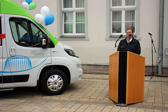 Startschuss f&uuml;r B&uuml;rgerbus in Bad Frankenhausen (Foto: Karl-Heinz Herrmann)