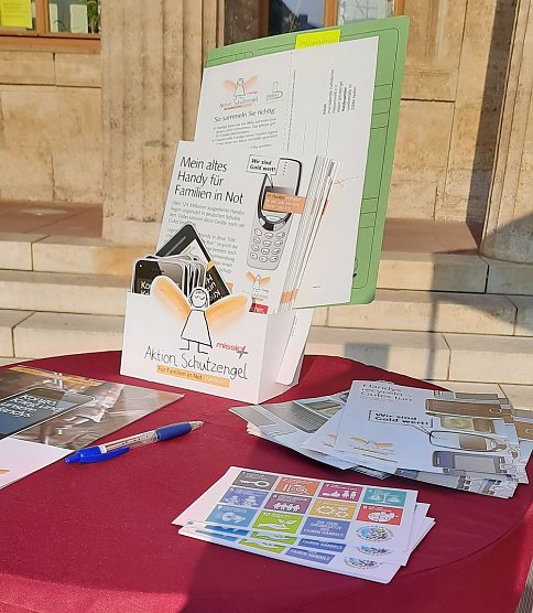 Faire Woche auch auf dem Markt (Foto: Karl-Heinz Herrmann)
