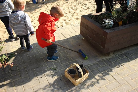 Herbstputz und Herbstpflanzung in Stocksen (Foto: Karl-Heinz Herrmann)