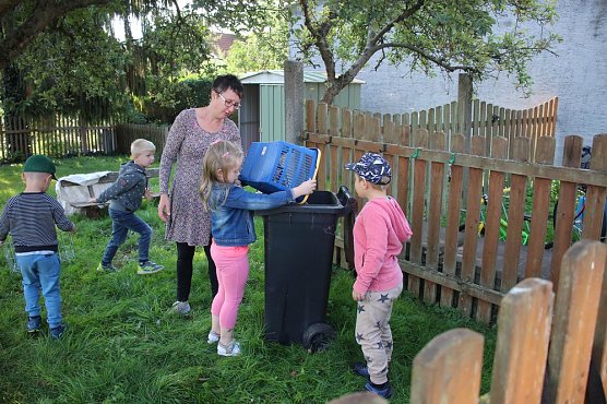 Herbstputz und Herbstpflanzung in Stocksen (Foto: Karl-Heinz Herrmann)