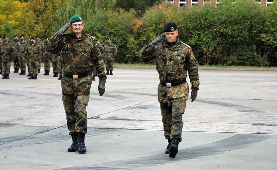 Kommandeurswechsel beim Panzerbataillon 393 "Th&uuml;ringer L&ouml;we" in der Kyffh&auml;user Kaserne Bad Frankenhausen statt.... (Foto: Karl-Heinz Herrmann)