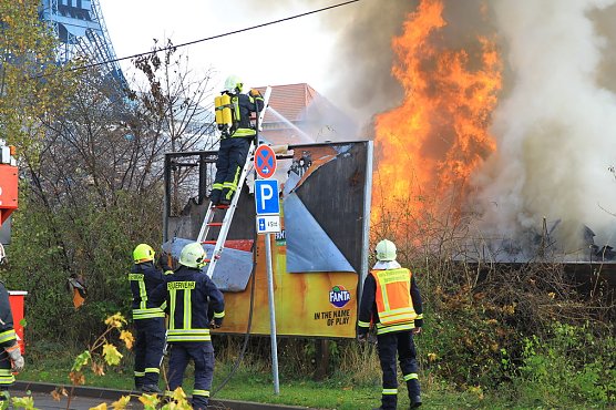 Gro&szlig;brand in Bebra (Foto: Silvio Dietzel)