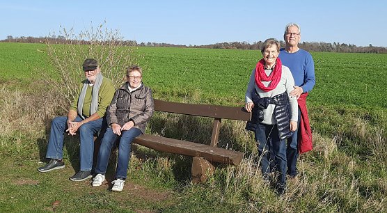 In Scharen in die Natur (Foto: Karl-Heinz Herrmann)