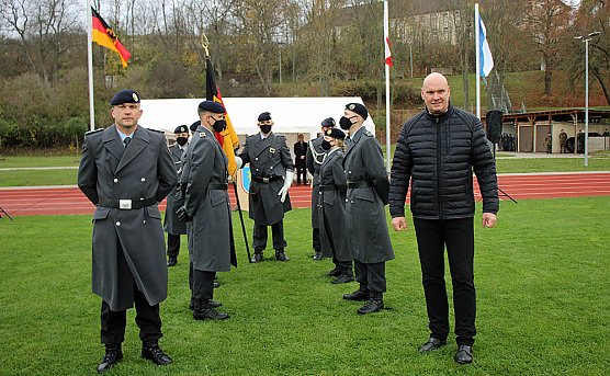 Vereidigung an einem geschichtstr&auml;chtigen Tag der Bundeswehr (Foto: Karl-Heinz Herrmann)