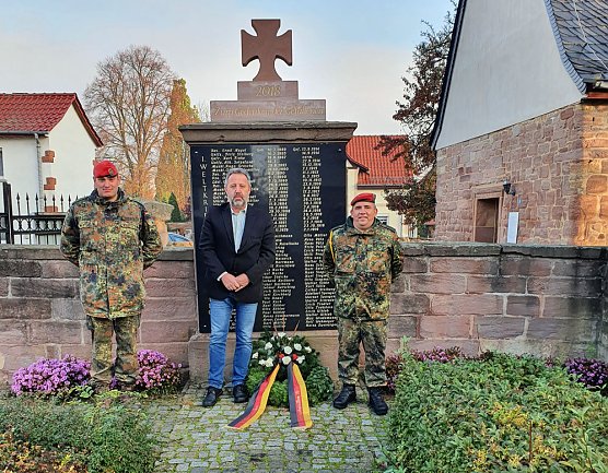 Der Opfer von Krieg und Gewalt gedacht (Foto: Mario Merten)