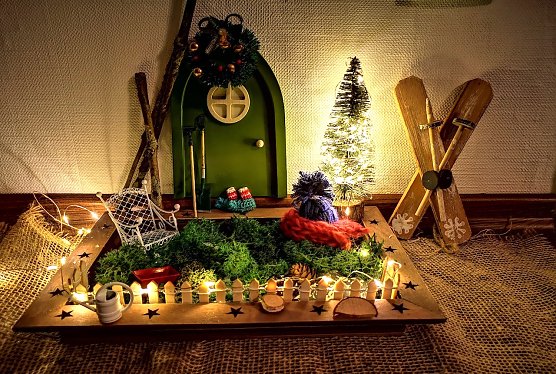 Wichtel Alfred zu Besuch bei Familie Sennewald (Foto: Diana Sennewald) Wichtel Alfred zu Besuch bei Familie Sennewald (Foto: Diana Sennewald)