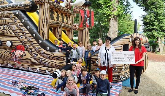 Kindertagesst&auml;tte "K&auml;the Kollwitz" gewinnt Gewinnspiel der Kyffh&auml;usersparkasse  (Foto: Vertriebssteuerung Marketing Kyffh&auml;usersparkasse)