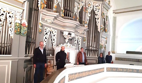 Strobel-Orgel in der Unterkirche in Bad Frankenhausen wurde unter die Lupe genommen (Foto: Peter Zimmer)