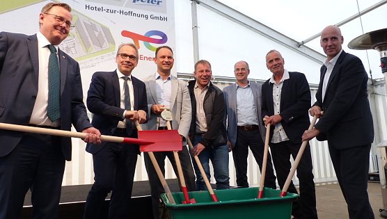 Von links: Bodo Ramelow, Goerg Maier, Andreas Peter, Silvio Wagner, Matthias Jendricke, Hans-J&uuml;rgen Weidt und Christian Cabrol (Foto: nnz)