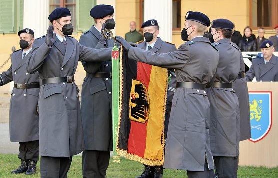Fahneneid im Sondershäuser Schloss (Foto: Eva Maria Wiegand) Fahneneid im Sondershäuser Schloss (Foto: Eva Maria Wiegand)