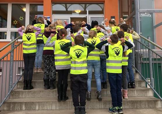 Pausenengel als helfende Lichtgestalten (Foto: Kurstadt-Grundschule) Pausenengel als helfende Lichtgestalten (Foto: Kurstadt-Grundschule)