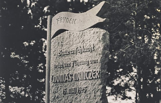 Gedenkstein f&uuml;r Thomas M&uuml;ntzer (Foto: Sammlung Regionalmuseum Bad Frankenhausen)