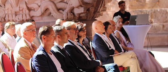 Feierstunde auf dem Kyffh&auml;user Denkmal - 900 Jahre Kaiser Friedrich I Barbarossa (Foto: Eva Maria Wiegand)