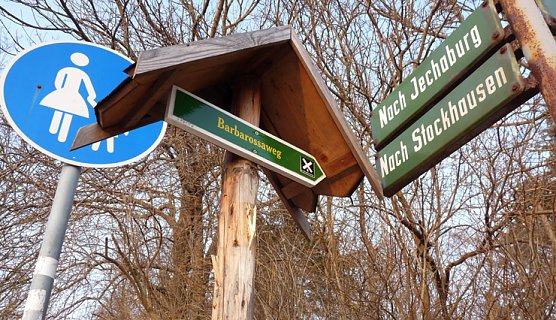 Wanderwegweiser (Foto: Karl-Heinz Herrmann)