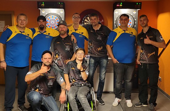 Saisonstart der Dartchaoten Oberspier (Foto: Thomas Peglov) Saisonstart der Dartchaoten Oberspier (Foto: Thomas Peglov)