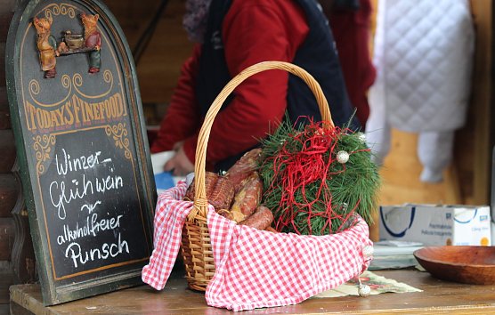 Auf den Sondersh&auml;user Weihnachtsmarkt gibt es in diesem Jahr viel zu entdecken  (Foto: Eva Maria Wiegand)