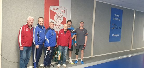 1. Sieger Ro&szlig;leben v.l.: Karl- Heinz Lange, Knut Herzau, Steffen K&uuml;hn, Dieter Kuntzsch, Kl.-Dieter Arnold u. Ralf Schr&ouml;der. (Foto: Knut Herzau)