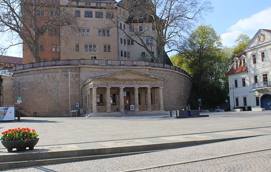 Marktplatz in Sondershausen mit Blick auf das Schloss (Foto: Eva Maria Wiegand) Marktplatz in Sondershausen mit Blick auf das Schloss (Foto: Eva Maria Wiegand)