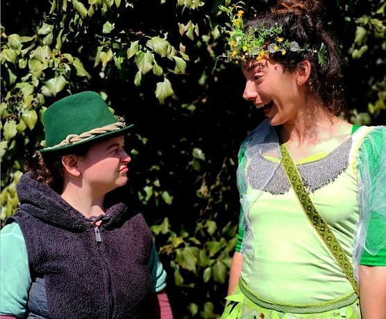 Theaterwerkstatt aus Mühlhausen -Kobold und Elfe suchen nach dem Glück (Foto: K3 Theaterwerkstatt) Theaterwerkstatt aus Mühlhausen -Kobold und Elfe suchen nach dem Glück (Foto: K3 Theaterwerkstatt)