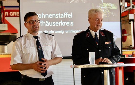 v.l.n.re. Ren&eacute; Schwara (Freiwillige Feuerwehr Greu&szlig;en); Alexander Becht (Fachberater Feuerwehr Kyffh&auml;userland) (Foto: Eva Maria Wiegand)