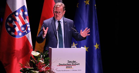 Th&uuml;ringens Ministerpr&auml;sident Bodo Ramelow beim zentralen Festakt des Freistaates zum Tag der Deutschen Einheit in Nordhausen (Foto: agl)