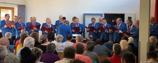 Männergesangsverein im Karl Marien Haus (Foto: Karina Krausholz) Männergesangsverein im Karl Marien Haus (Foto: Karina Krausholz)