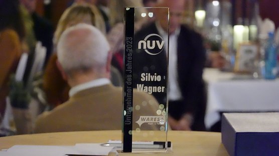 Der Pokal (Foto: nnz)