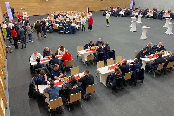 Danksagungsveranstaltung f&uuml;r die Einsatzkr&auml;fte des Helme-Hochwassers (Foto: Landratsamt Kyffh&auml;userkreis)