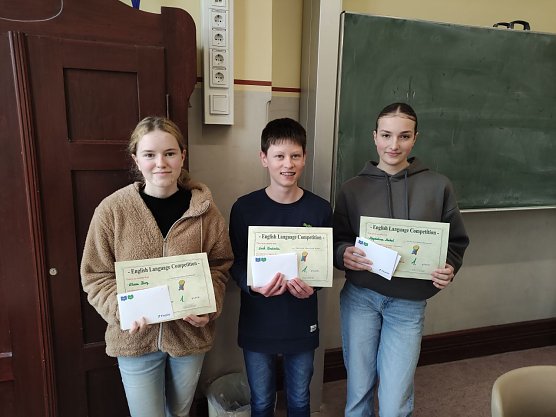 1. Pl&auml;tze v.l.n.r. Elina Berg, Erik Brehmke, Magdalena Michel (Foto: Johannes Eichhorn)