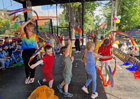Große Jubiläumsfeier in der Kindervilla in Bad Frankenhausen (Foto: Katrin Milde) Große Jubiläumsfeier in der Kindervilla in Bad Frankenhausen (Foto: Katrin Milde)