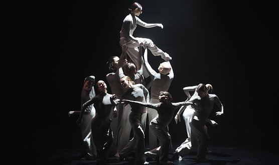 Ballett-Uraufführung "Friedrich" (Foto: Marco Kneise) Ballett-Uraufführung "Friedrich" (Foto: Marco Kneise)