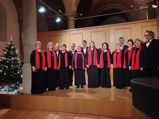 Die Madrigalisten laden zum Weihnachtskonzert (Foto: Angela Wei&szlig;mantel)