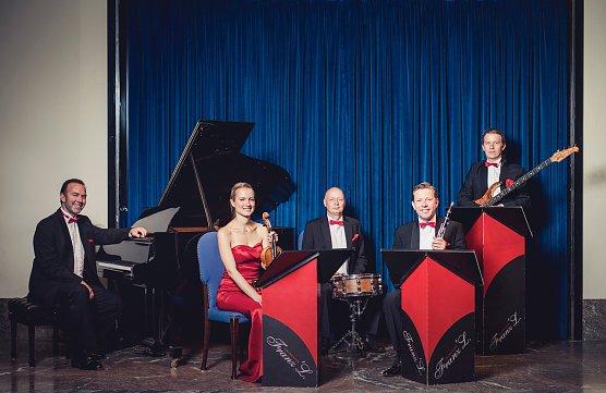 Das Orchester Franz’L aus Weimar kommt in die Barbarossahöhle (Foto: Orchester Franz’L ) Das Orchester Franz’L aus Weimar kommt in die Barbarossahöhle (Foto: Orchester Franz’L )