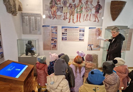 KInder der Kindervilla besuchen das Regionalmuseum Bad Frankenhausen (Foto: Katrin MIlde)