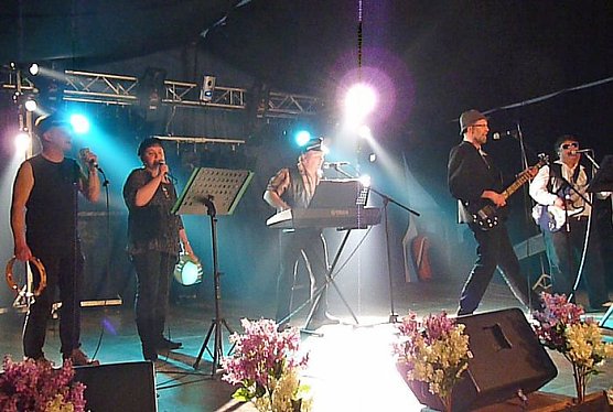 Fliederk&ouml;nigin gew&auml;hlt (Foto: Karl-Heinz Herrmann)