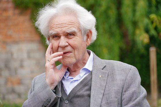 Der Pfarrer im Ruhestand Kurt Wiesemann erforschte das Leben des Basilius Faber (Foto: privat) Der Pfarrer im Ruhestand Kurt Wiesemann erforschte das Leben des Basilius Faber (Foto: privat)