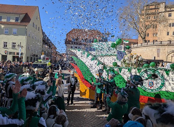 Rosenmontagsumzug in Sondershausen (Foto: Janine Skara) Rosenmontagsumzug in Sondershausen (Foto: Janine Skara)