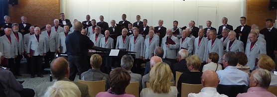 Die S&auml;nger des Albert-Fischer-Chors Sondershausen  Albert-Fischer-Chor gemeinsam mit dem Partnerchor Vechelde (Foto: Albert-Fischer-Chor)