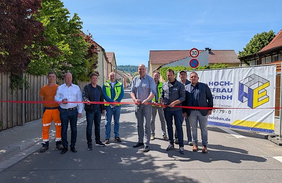 Abschluss der Bauma&szlig;nahmen am Steingraben in Jecha mit feierlicher Er&ouml;ffnung (Namen siehe Text) (Foto: Janine Skara)