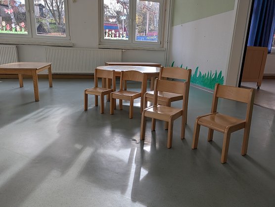 Viele M&ouml;belst&uuml;cke sind nach dem Umzug zur&uuml;ckgeblieben, die nun g&uuml;nstig erworben werden k&ouml;nnen (Foto: Janine Skara)