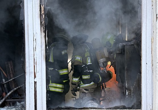 Werkstattbrand in Sondershausen (Foto: S.Dietzel) Werkstattbrand in Sondershausen (Foto: S.Dietzel)