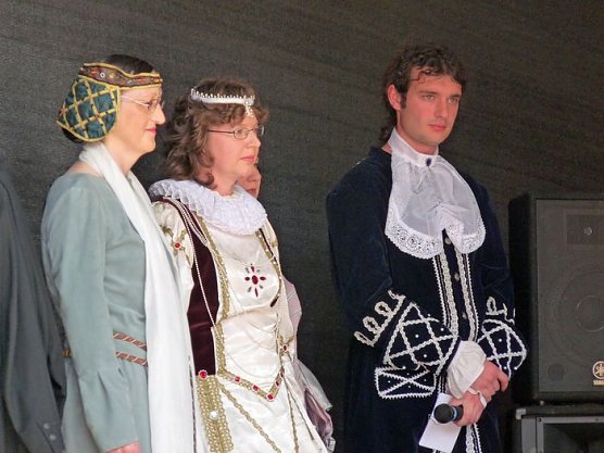 Getanzte Modenschau (Foto: Karl-Heinz Herrmann)