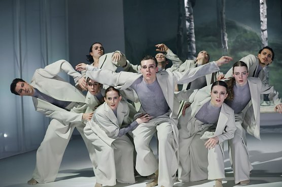 Die Vier Jahreszeiten werden im Theater Nordhausen vertanzt. (Foto: Ida Zenna ) Die Vier Jahreszeiten werden im Theater Nordhausen vertanzt. (Foto: Ida Zenna )