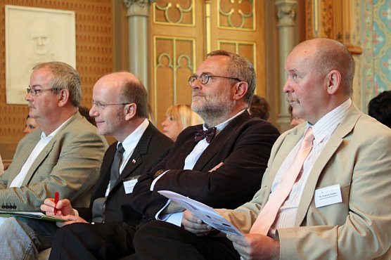 1. Bildungskonferenz Kyffhäuserkreis (Foto: Landratsamt Kyffhäuserkreis) 1. Bildungskonferenz Kyffhäuserkreis (Foto: Landratsamt Kyffhäuserkreis)